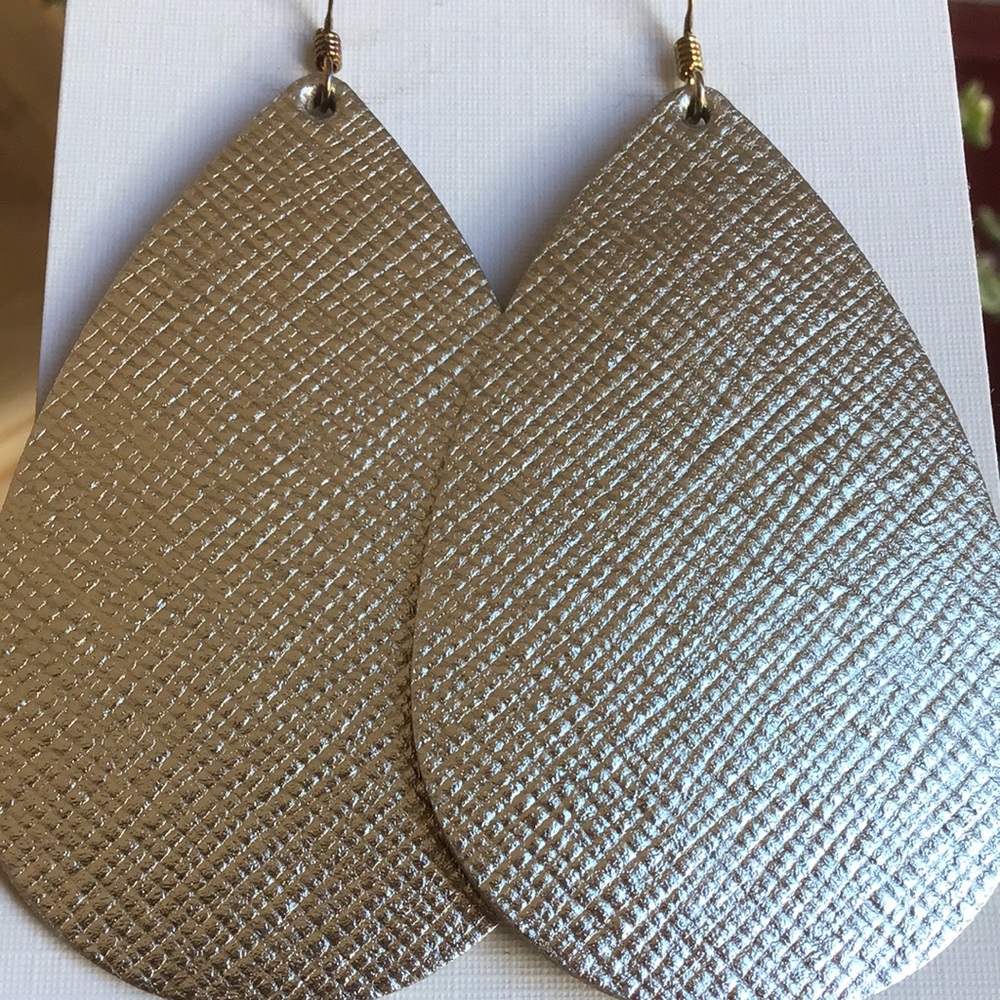 New Leather Silver Leaf Tear Drop Nickel & Suede Earrings - Picture 3 of 4